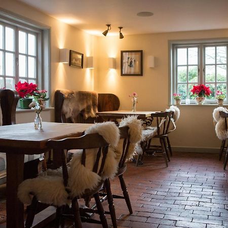 Watership Down Inn Whitchurch  Extérieur photo